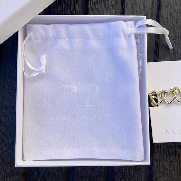 Rachel Parcell - Gold Heart Chain Bracelet - Picture 7 of 13